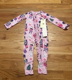 Bums & Roses 3-6 Months Convertible Ruffle Romper Nutcracker Christmas Bamboo